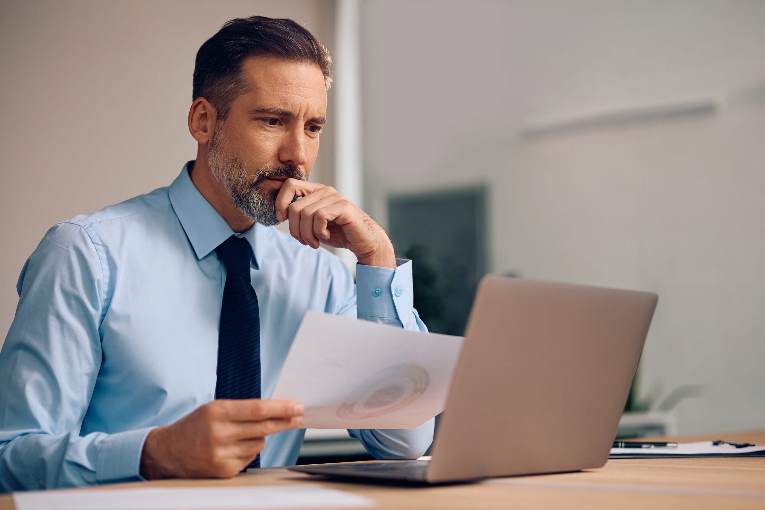 Enterprise shipper using DAT freight market intelligence to benchmark transportation rates, reduce freight costs, and improve procurement decisions.